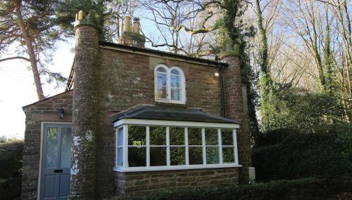 Underdean Lodge - Photo 5