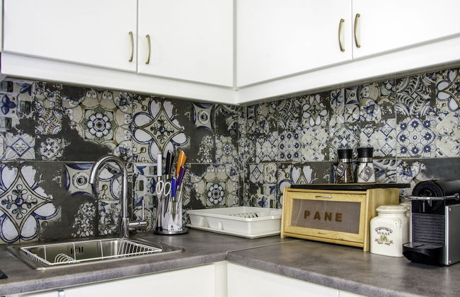 Talos Luxury Suites - Photo 27