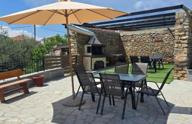 Olive Tree's House - Photo 24