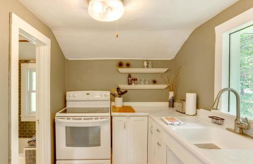 Home Close to Downtown Frankfort, Walk to Beach! - Foto 8