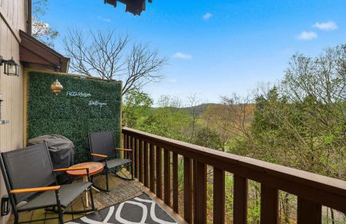 Holiday Island Escape w/ Panoramic Lake Views - Foto 3