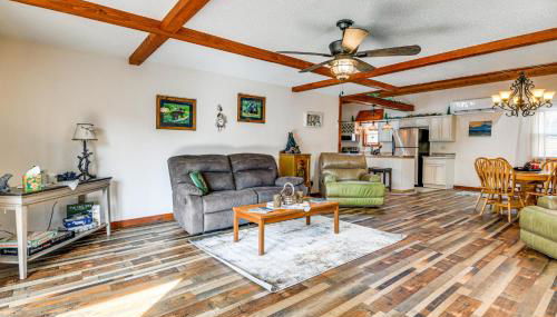 Riverfront Peru Cabin about 2 Mi to Lake Champlain! - Foto 5