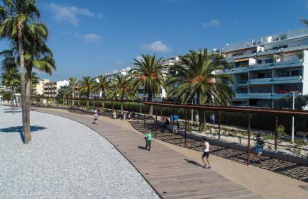 Appartement avec jardin - Front de mer St Laurent-du-Var - Foto 6