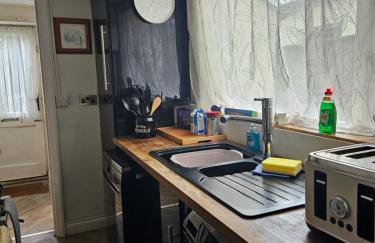 Contractors Corporate Charress House, 6 Bedrooms - Foto 2