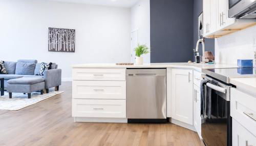 Stylish 2BR,1BAFree ParkingQueen Beds - Foto 4