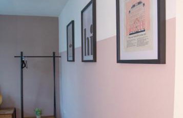 3x Bed Elegant House with Private Parking - Photo 16