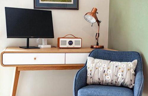 Stylish-Stays The Sanctuary, Stow-on-the-Wold -Luxurious Stylish, Grade II Listed Church conversion Workspace, centrally located - Foto 11