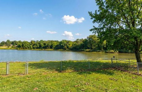 3BR Lakefront in Nashville with BBQ & Hot Tub - Foto 8