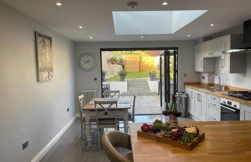 17 Eastgate - Photo 2