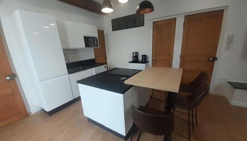 Classé 4 étoiles - Cybèle - Centre ville 2 Chambres, cour privative et Garage - Foto 5