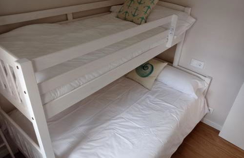 Vila Mariña. Casa marinera con terraza sobre el mar en Caión - Foto 14