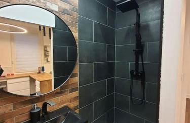 Hôte Stéphanois Studio & parking - Foto 49