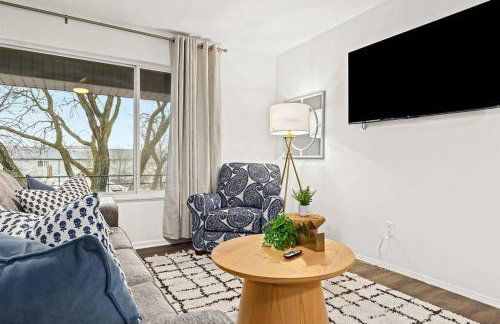 1BR Pet-Friendly Apartment with King Bed - Foto 17