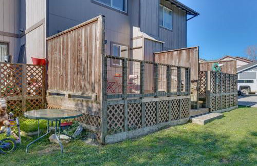 Airy Fortuna Apartment with Deck! - Foto 22