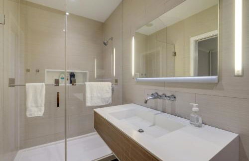 2 Mi to National Mall Modern DC Home - Foto 17