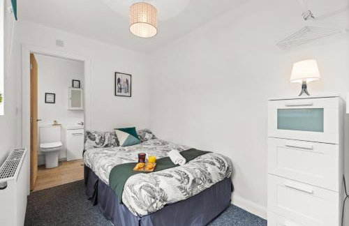 Cozy Self-Contained Suite with Own Entrance - Foto 26