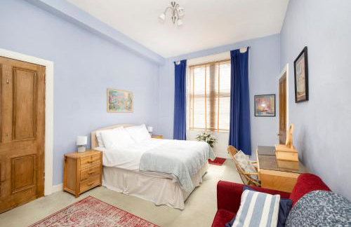 Charming 1-Bedroom Edinburgh City Getaway - Foto 22