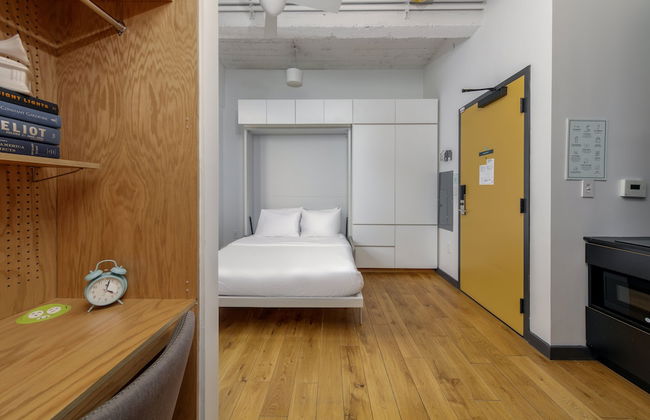 Placemakr Wall Street - Photo 31