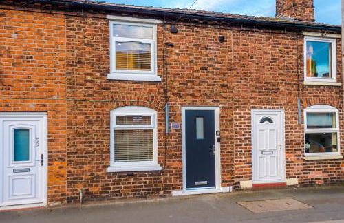 Foden's House by YourStays - 2 Bedroom Cottage in Sandbach with gorgeous dining room extension, High end finish - Foto 56