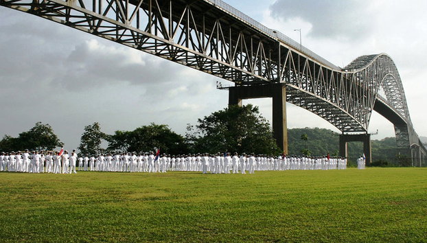 Panama Canal Bridges and Locks Tour - Photo 2