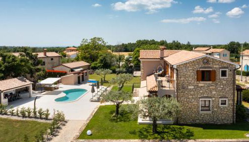 Rustic villa Marijanin Vrt with pool in Tinjan - Foto 1