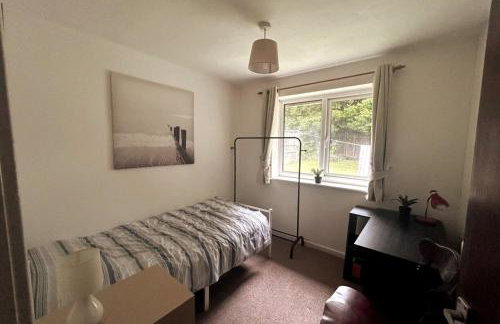 Oldham Bungalow Retreat: 2BD Peaceful Comfort - Foto 10