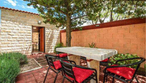 Awesome Home In Lisicic With Wifi - Foto 3