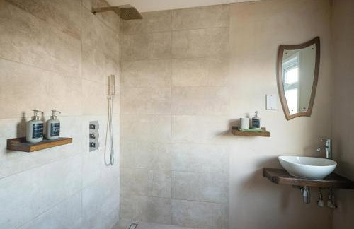 Sunrise Cabin - Photo 11