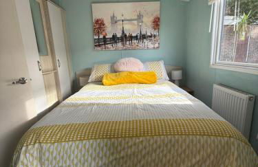 Cosy cabin in Milford on Sea Full Passes included - Foto 2