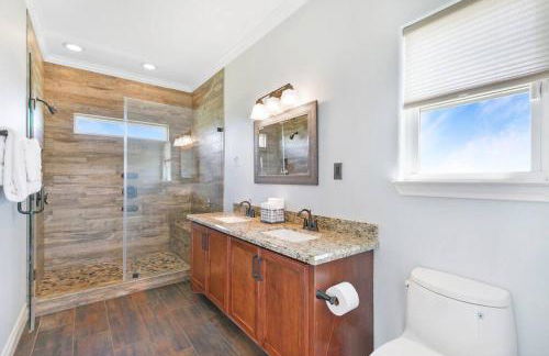 Dancing with Waves Beach House with 3 bedrooms and 2 baths - Foto 4