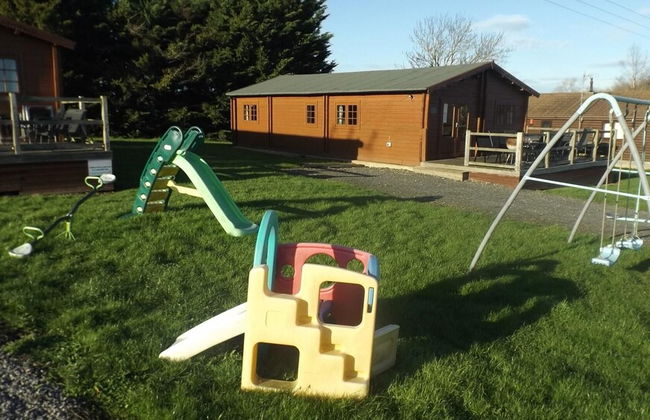 Spacious 3 Bedroom Cabin at Avonvale Holiday Lodge - Foto 9