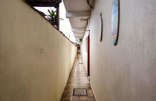 Casa para Famílias e Grupos com Ar-condicionado, Churrasqueira e estacionamento próximo em Praia Grande - Foto 14