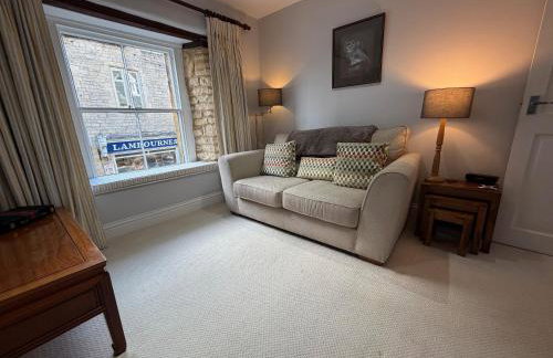 Central Stow Bakehouse Flat - Photo 11