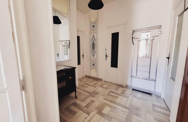 Bright Apartment in Saint Ambroix Near Amenities - Photo 1