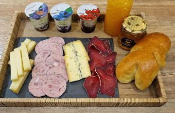 La Dame - Parking Privé GRATUIT Proche GE Alstom & Centre-Ville - Foto 17