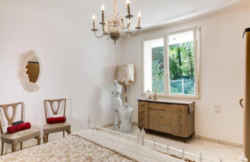 Campus House - Photo 22