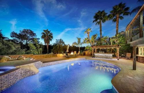 Serene hillside oasis with pool - 20 min to beach - Photo 1