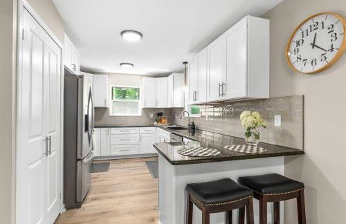 Modern 3BR 2BA Family Home in Commerce Township - Foto 40