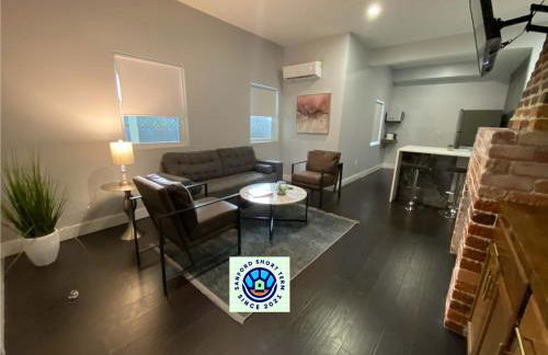 The Front Porch - Photo 1