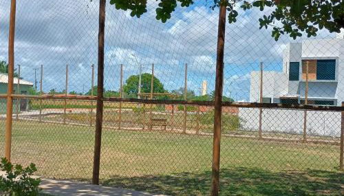 Linda casa em condomínio fechado - Foto 4