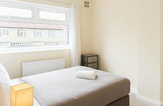 Spacious 3-Bed Home near Avonmouth & M5, Bristol -Ideal for contractors and work stays - Foto 4