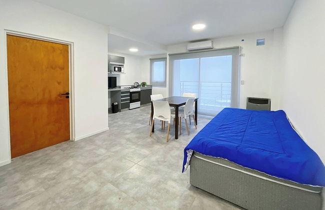 Modern Almagro Apartment for 4 Guests With Balcony and Full Amenities - Foto 10