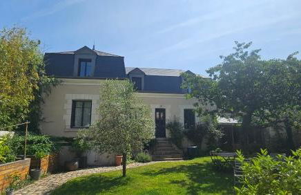 Gite Au Coeur de Tours, familial avec jardin au calme, parking - Photo 1