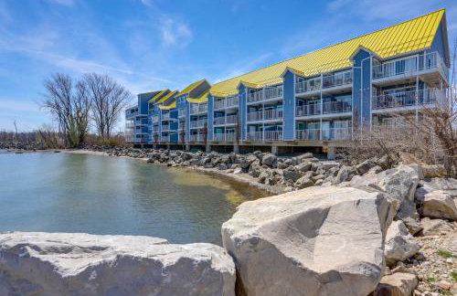 Waterfront Middle Bass Condo with Pool Access! - Foto 25