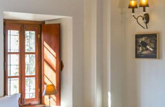 Mare Monte Luxury Suites - Photo 51