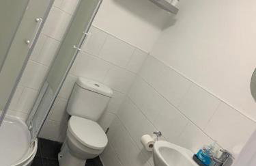 CityNights Studios with Free Parking - Foto 34