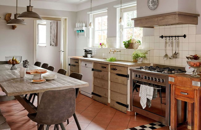 Authentic Holiday Home With a Garden - Foto 8