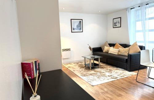 Central Brick Lane 2 Bedroom Flat - Private Patio - Foto 4