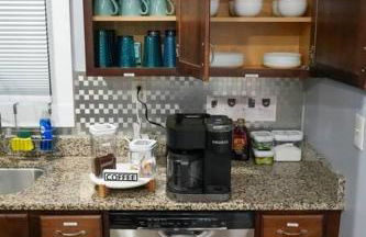 Historic Coastal Haven- Pet Friendly Fast Wi-Fi - Foto 37