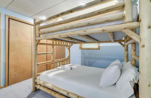 Secluded Family Cabin with Fire Pit in Lake Ariel! - Foto 19